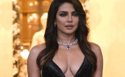 FOTO Imagini cu Priyanka Chopra în costum de baie, la 42 de ani. Se bucură ...