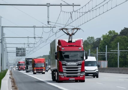 Autostrada electrică pentru camioane, care a costat 130 de milioane de ...