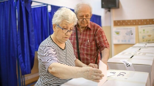 Cu cine ar vota românii la parlamentare? Surpriză în sondajul INSCOP la ...