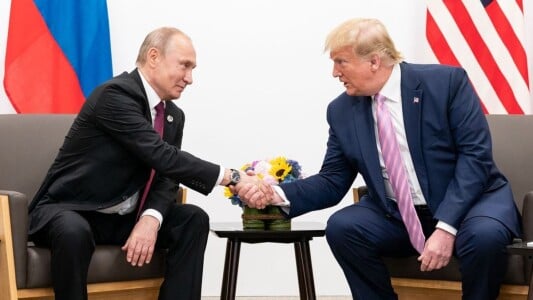 Vladimir Putin spune că este pregătit să se întâlnească cu Donald Trump „în ...