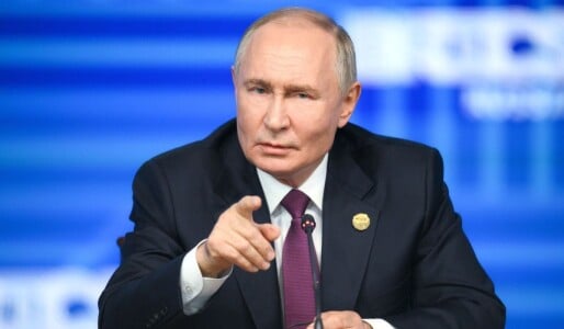 Vladimir Putin spune că Rusia ar putea lovi capitala ucraineană Kiev cu ...