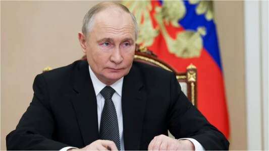 Putin aprobă ștergerea datoriilor noilor recruți până la 92.000 de euro. ...