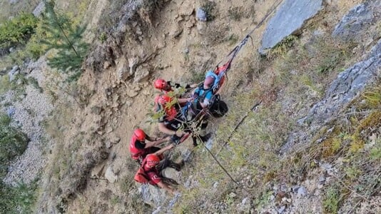 VIDEO. Imagini dramatice pe via ferrata din Cheile Galbenului, în Gorj, ...