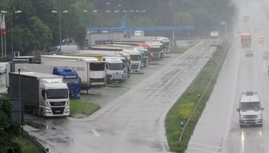 Un șofer de TIR a făcut infarct și a murit, când se bătea cu un coleg, ...