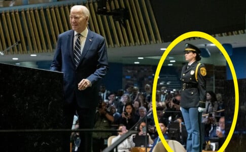 Cine e românca care a stat 40 de minute nemișcată în spatele lui Joe Biden. ...