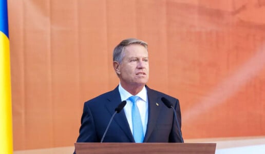 Cum vor liberalii să schimbe legea ca să ajungă Klaus Iohannis senator. ...