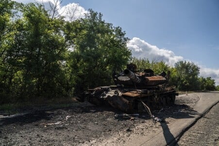 Dronele ucrainene au încetinit avansul forțelor Moscovei în Ucraina. ...