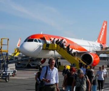 Lovitură pentru europenii care călătoresc des cu avionul. Ar putea achita o ...