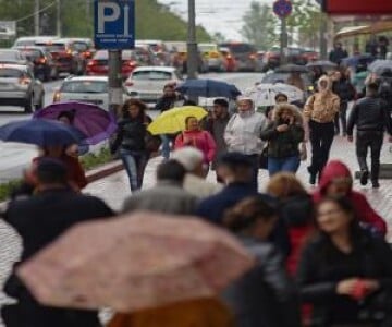 Vremea se schimbă radical în toată ţara. Când va fi lovită România de ploi ...