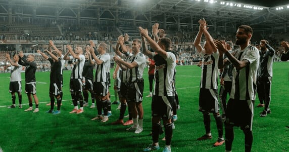 Motivele pentru care surpriza U Cluj domină Superliga. Ardelenii visează la ...