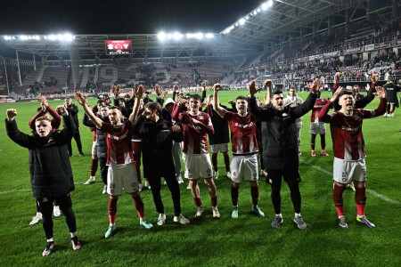 Neil Lennon a dat afară încă un jucător de la Rapid. Era unul dintre cei ...