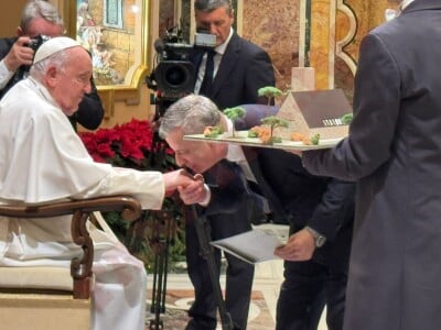 Neluțu Varga, vizită surpriză la Papa Francisc. Cine l-a însoțit la ...