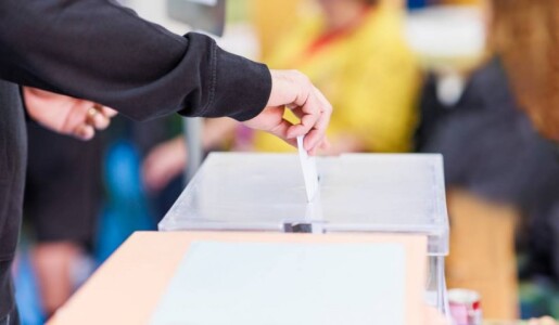Cine este pe primul loc în Bucureşti şi în ţară după jumătate de zi de vot